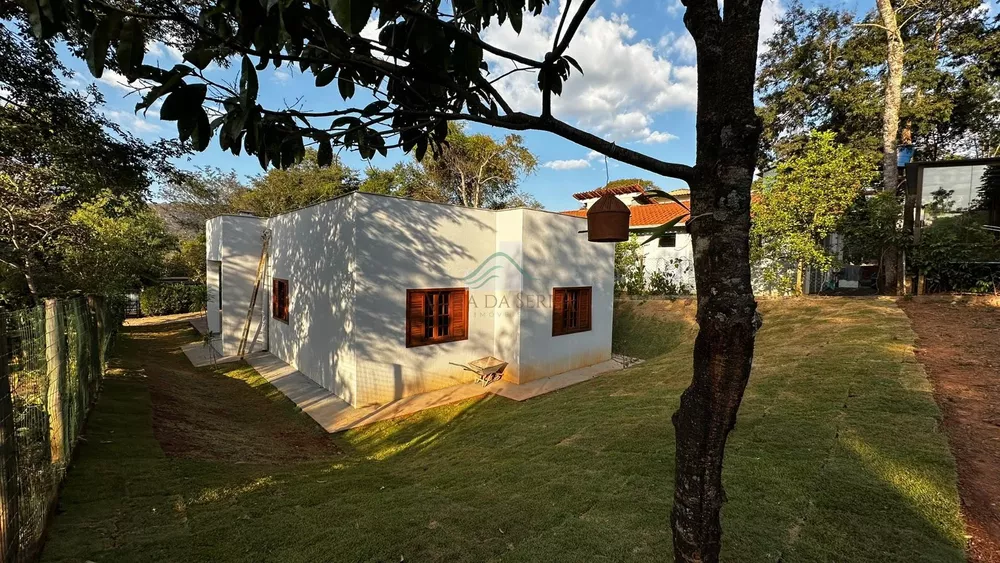 Casa de Condomínio à venda com 3 quartos, 600m² - Foto 2