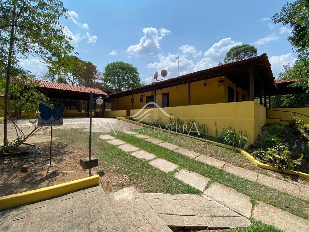 Sítio à venda com 4 quartos, 10000m² - Foto 1