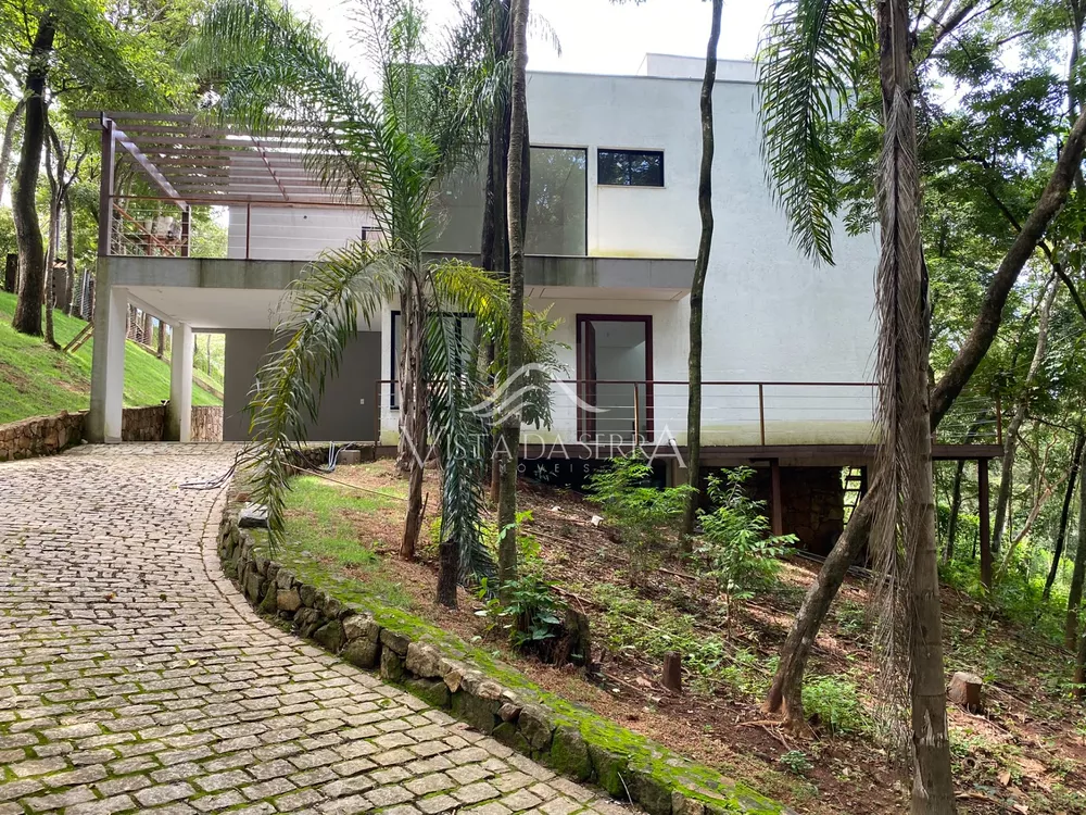 Casa de Condomínio à venda com 4 quartos, 1400m² - Foto 2