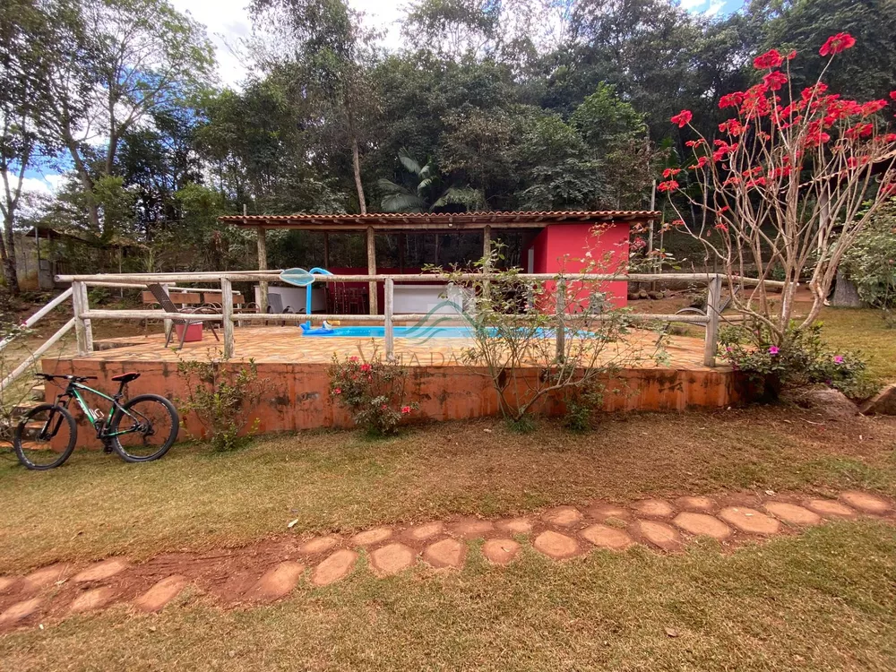 Fazenda à venda com 3 quartos, 300m² - Foto 2