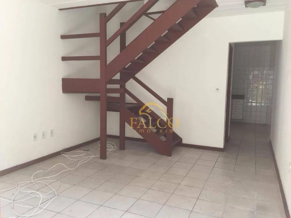 Casa, 2 quartos, 70 m² - Foto 1