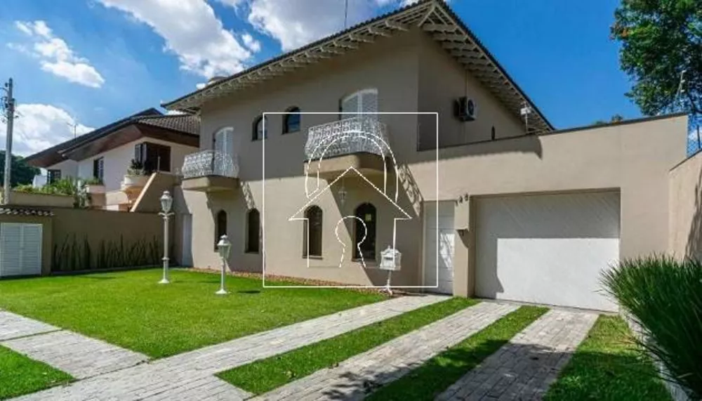 Sobrado à venda com 4 quartos, 350m² - Foto 1