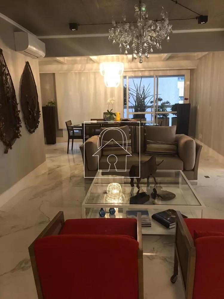 Apartamento à venda com 2 quartos, 174m² - Foto 1