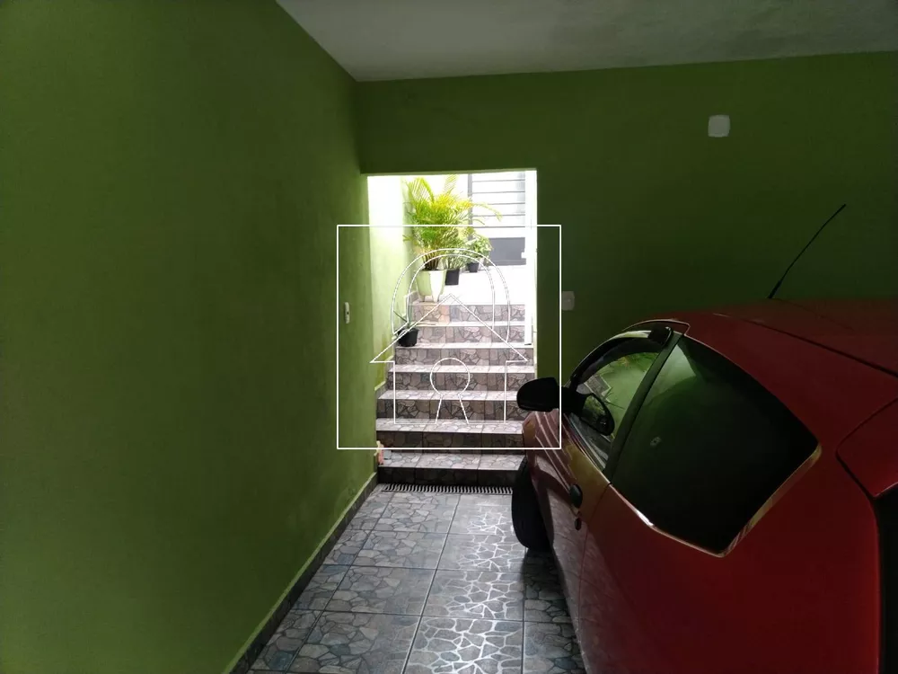 Casa à venda com 2 quartos, 101m² - Foto 1