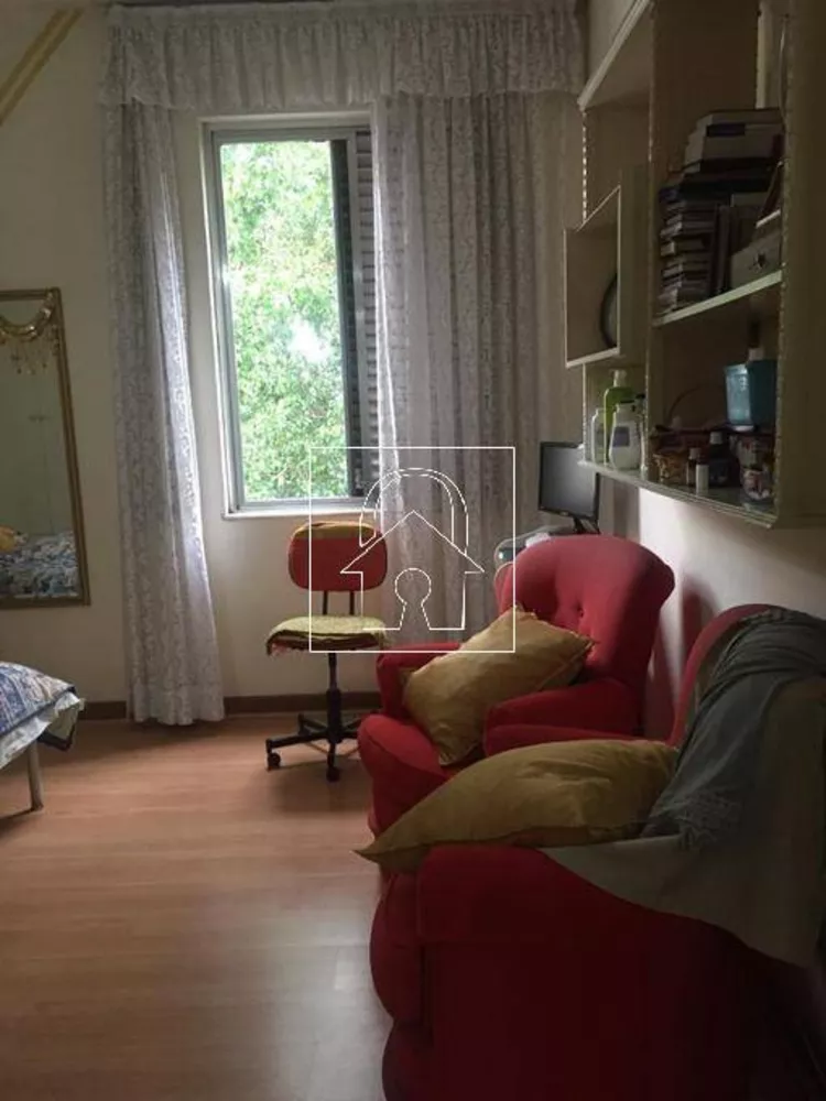 Apartamento à venda com 2 quartos, 72m² - Foto 4