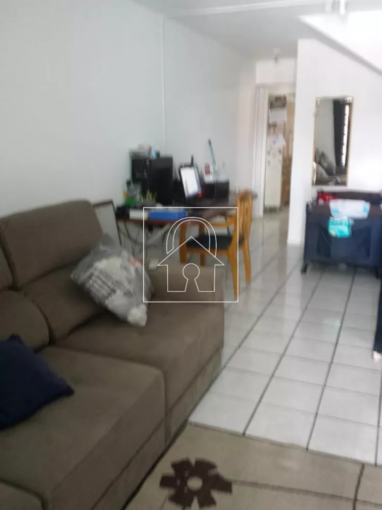 Casa à venda com 3 quartos, 99m² - Foto 4