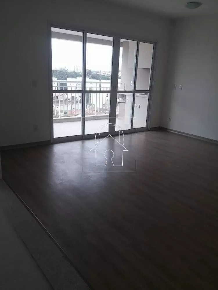 Apartamento à venda com 2 quartos, 78m² - Foto 2