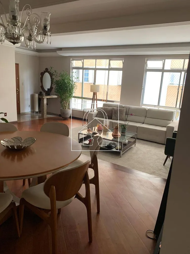 Apartamento, 3 quartos, 212 m² - Foto 2