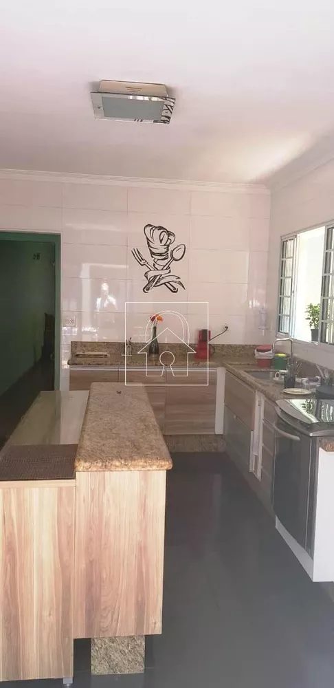 Casa à venda com 3 quartos, 134m² - Foto 2