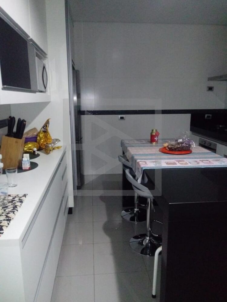 Casa, 4 quartos, 280 m² - Foto 1