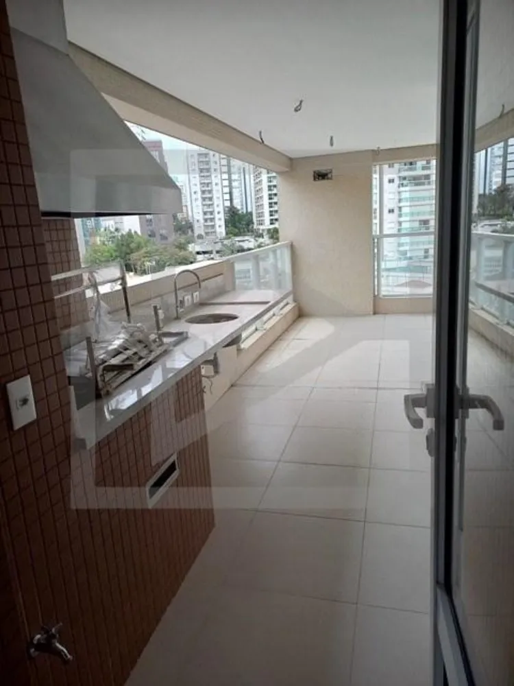 Apartamento, 3 quartos, 273 m² - Foto 2