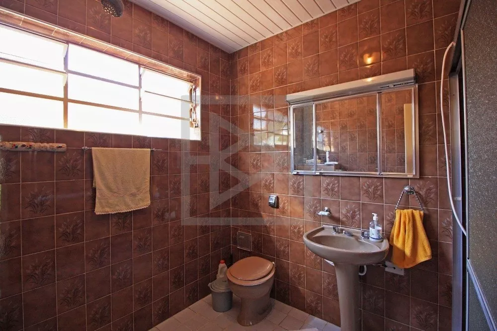 Casa à venda com 3 quartos, 250m² - Foto 17