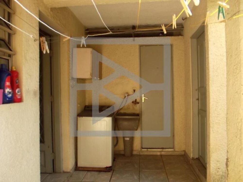 Casa, 5 quartos, 245 m² - Foto 4