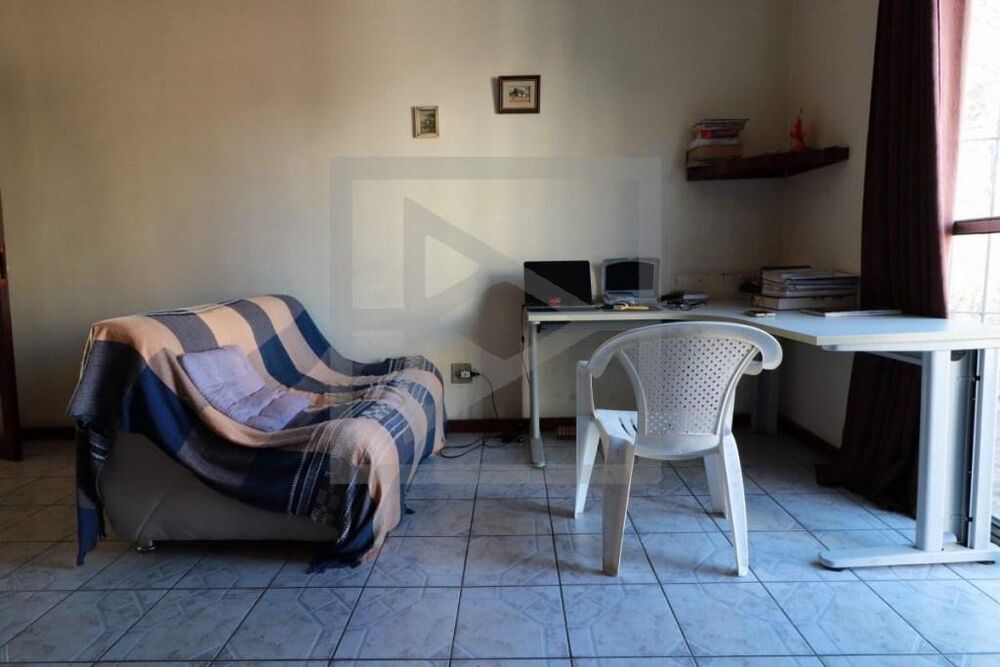 Casa, 5 quartos, 245 m² - Foto 2