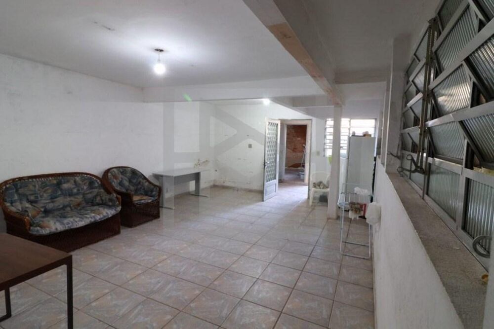 Casa, 5 quartos, 245 m² - Foto 1