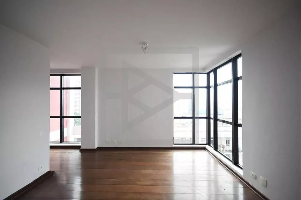 Apartamento à venda com 3 quartos, 237m² - Foto 4