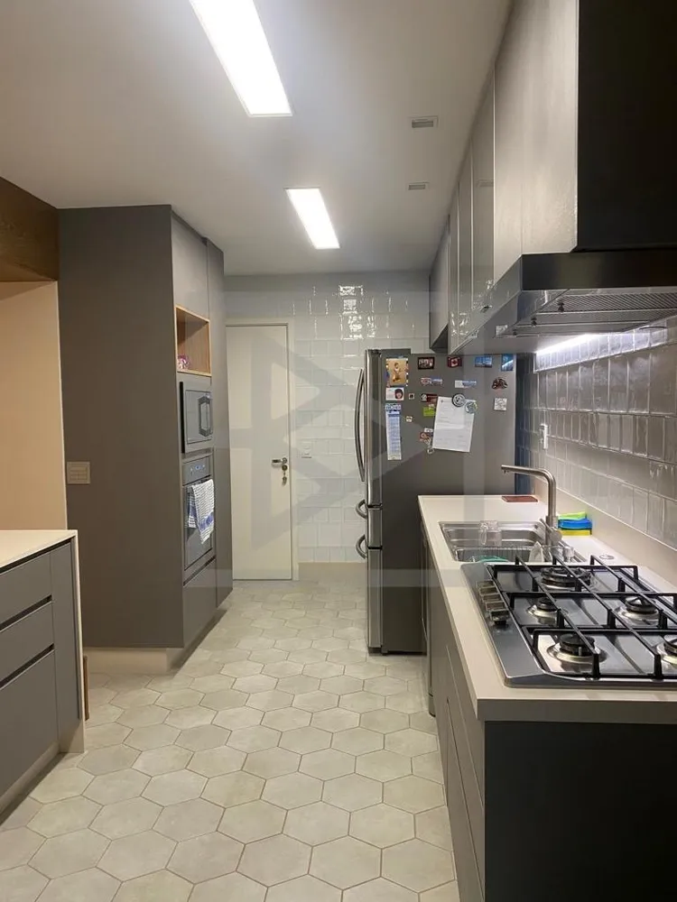 Apartamento, 3 quartos, 198 m² - Foto 3