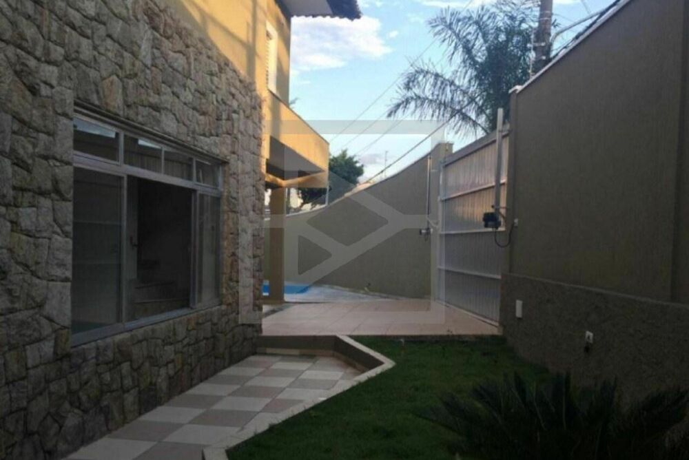 Casa, 3 quartos, 250 m² - Foto 4
