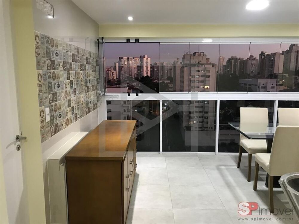 Apartamento à venda com 2 quartos, 66m² - Foto 2