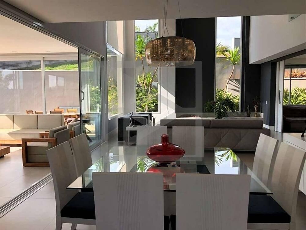 Casa de Condomínio à venda com 5 quartos, 512m² - Foto 2