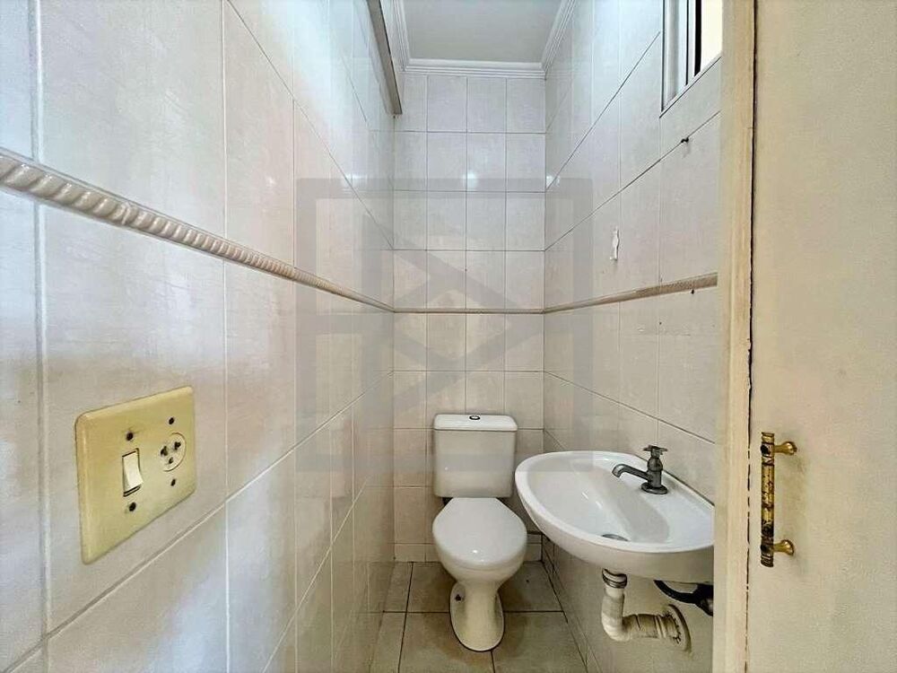 Casa de Condomínio à venda com 3 quartos, 211m² - Foto 9