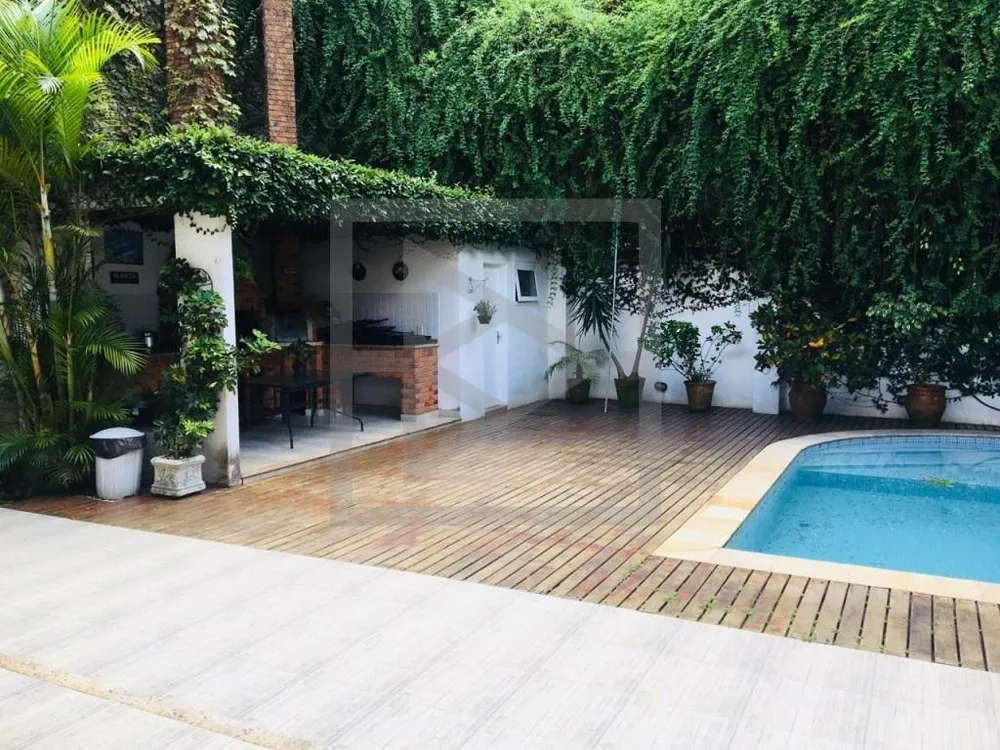 Casa, 4 quartos, 584 m² - Foto 1