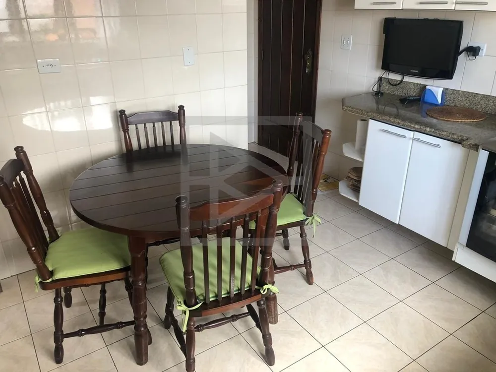 Casa, 3 quartos, 251 m² - Foto 1