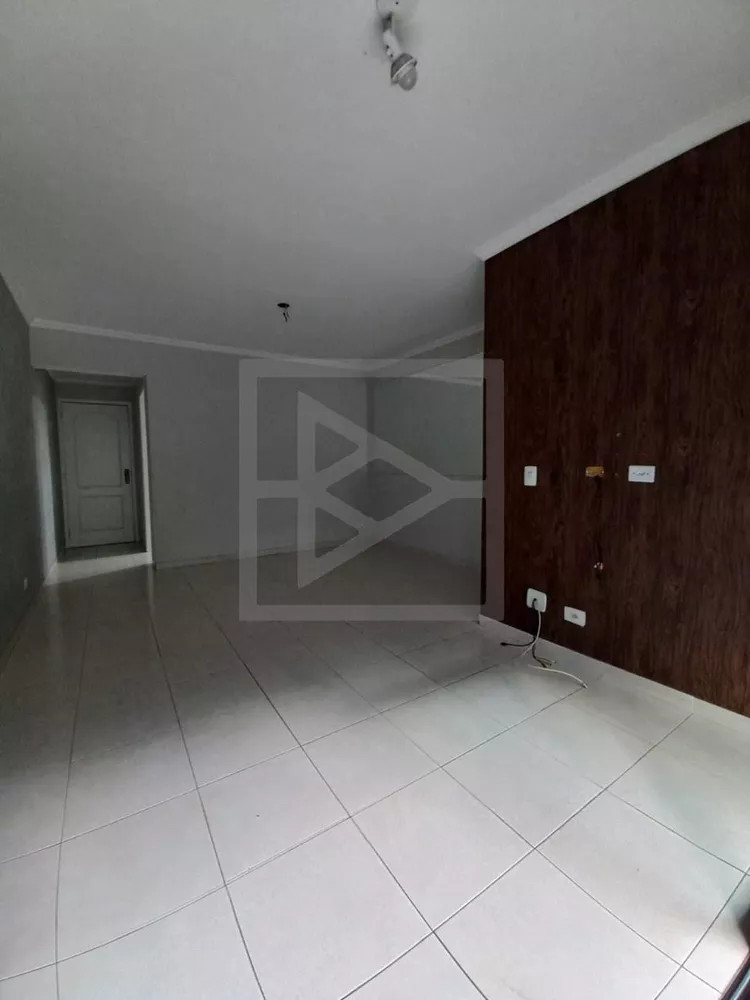 Apartamento à venda com 3 quartos, 72m² - Foto 2