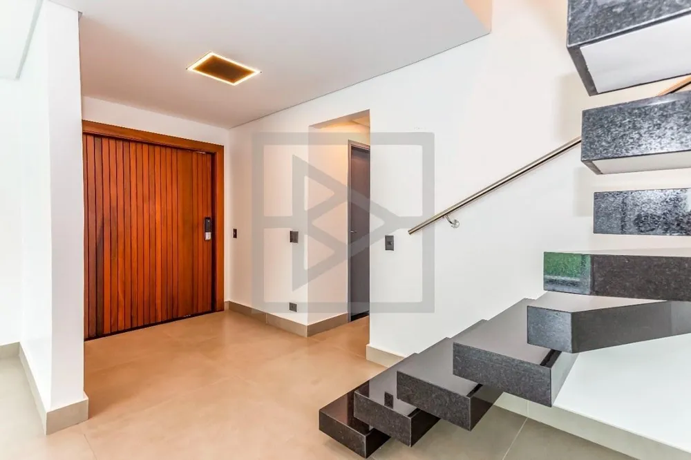 Casa, 3 quartos, 302 m² - Foto 1