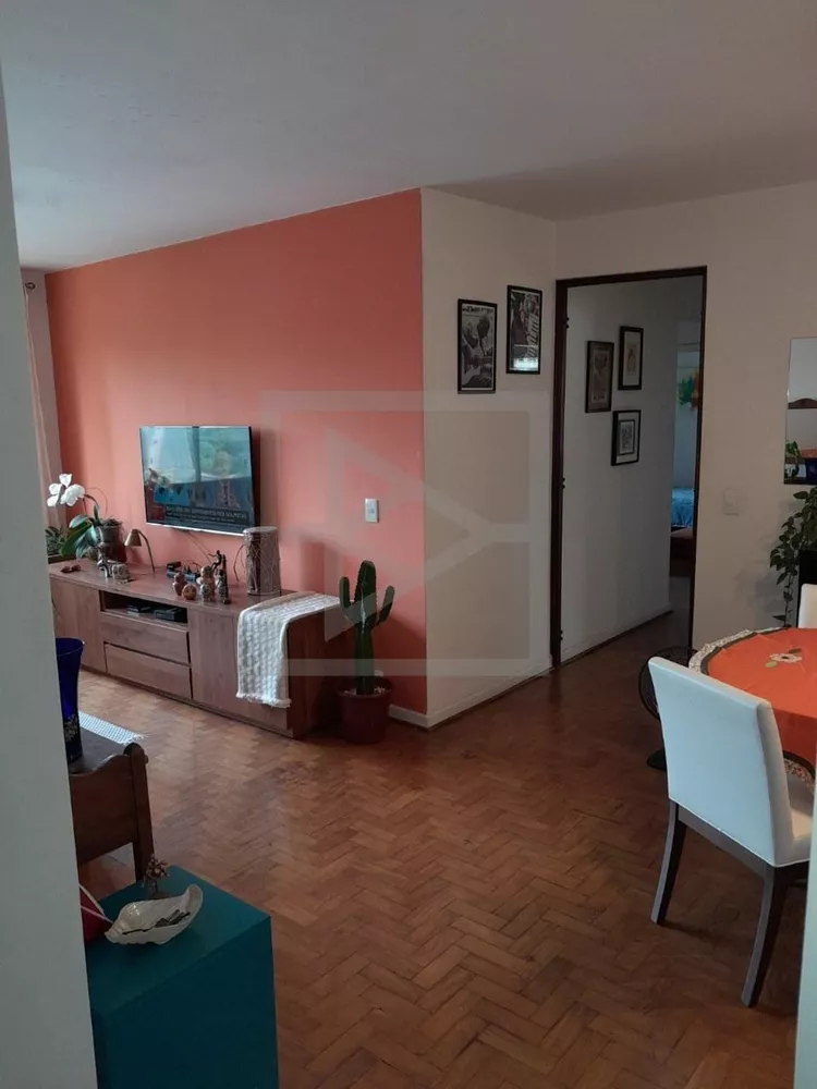 Apartamento à venda com 3 quartos, 105m² - Foto 1