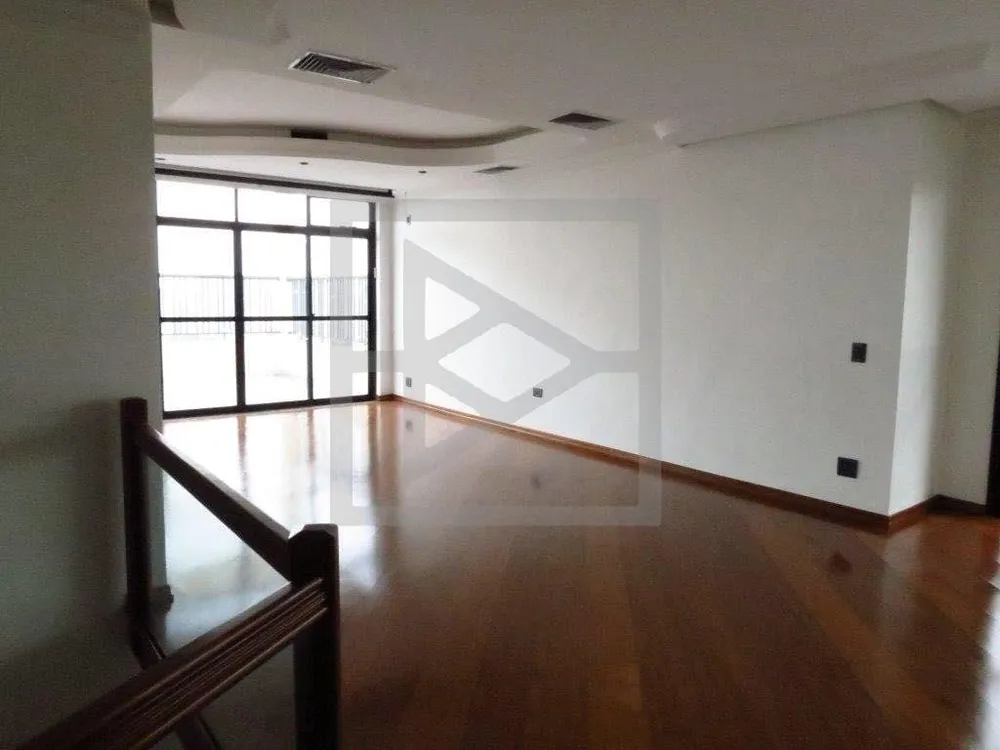 Cobertura, 3 quartos, 230 m² - Foto 2