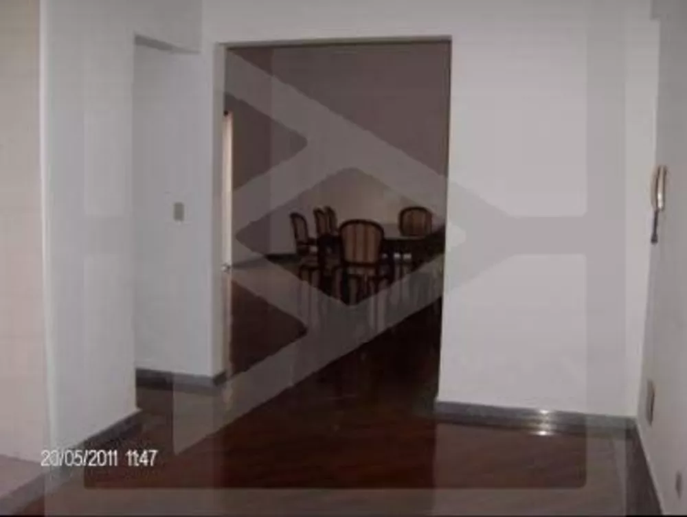 Apartamento à venda com 4 quartos, 254m² - Foto 2