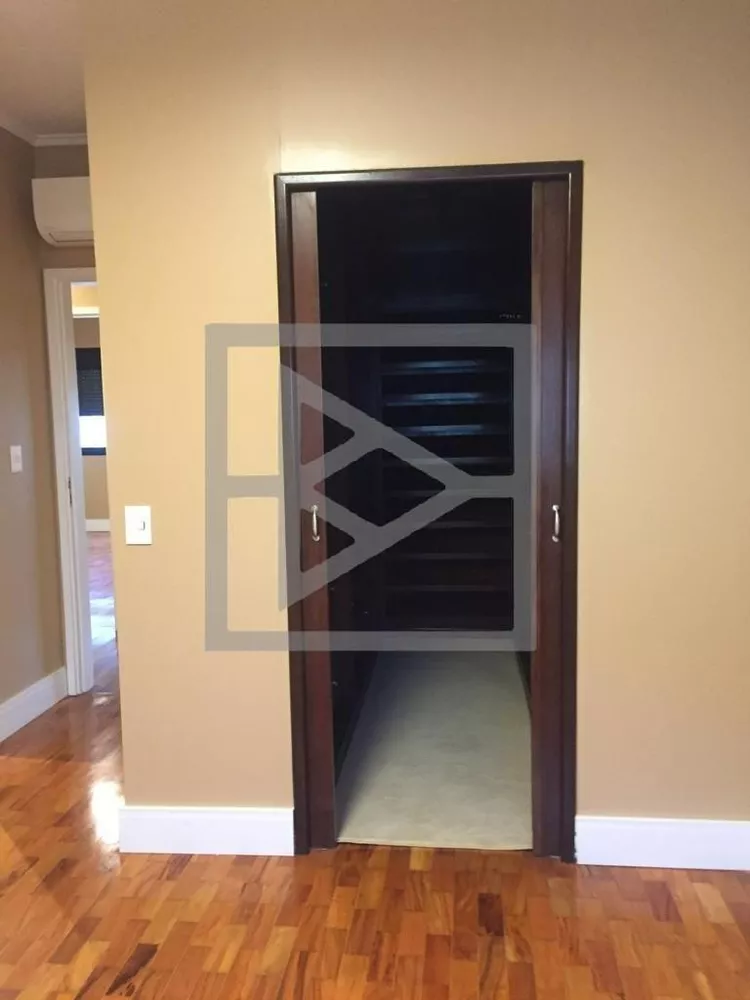 Apartamento, 3 quartos, 145 m² - Foto 1