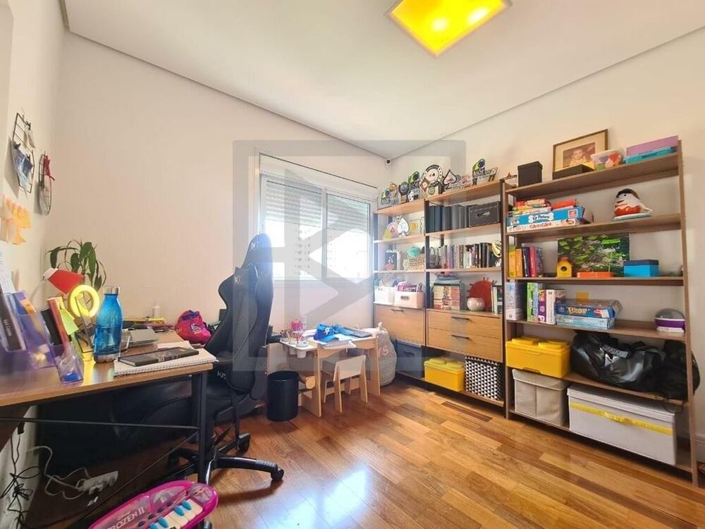 Apartamento à venda com 4 quartos, 230m² - Foto 9