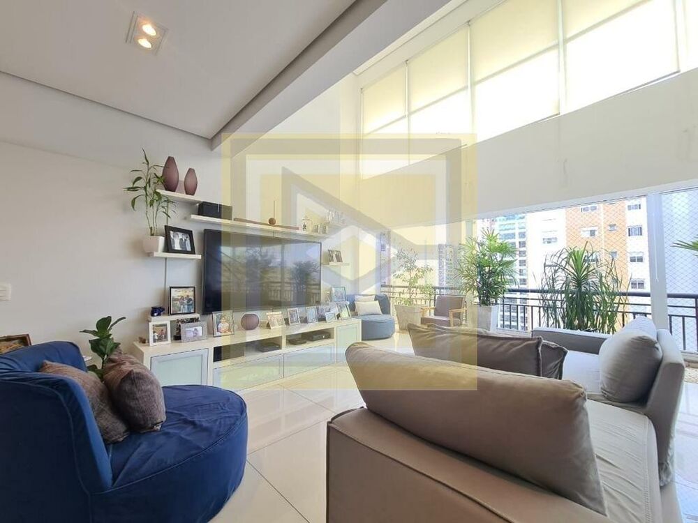 Apartamento à venda com 4 quartos, 230m² - Foto 1