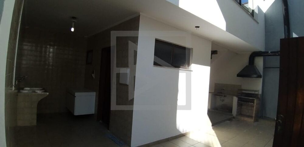 Casa, 3 quartos, 240 m² - Foto 3