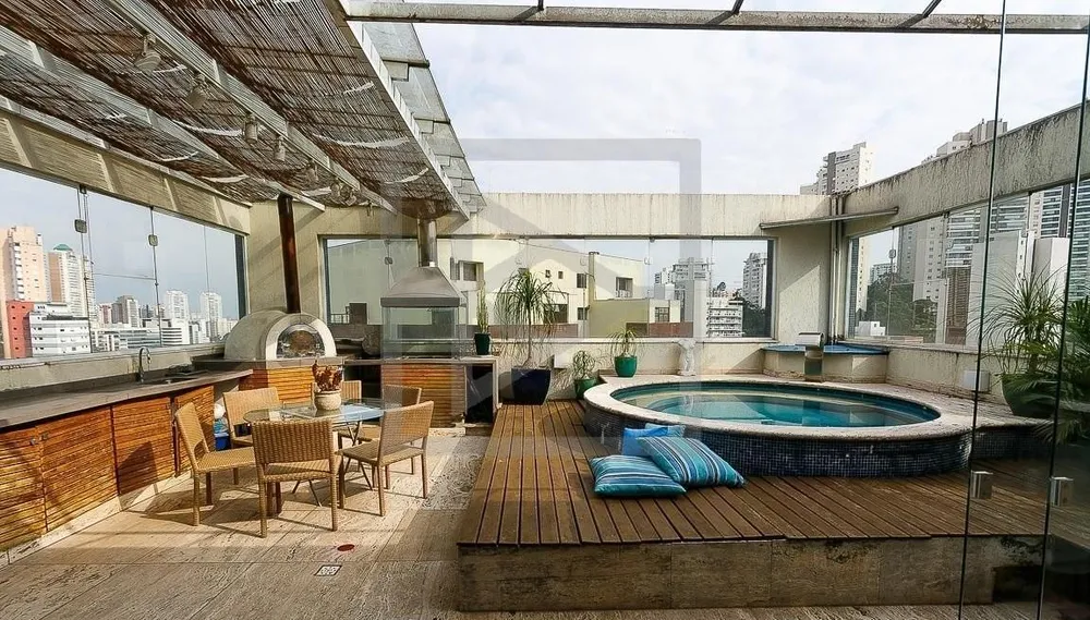 Cobertura, 3 quartos, 227 m² - Foto 2