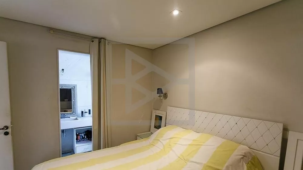 Cobertura, 3 quartos, 227 m² - Foto 2