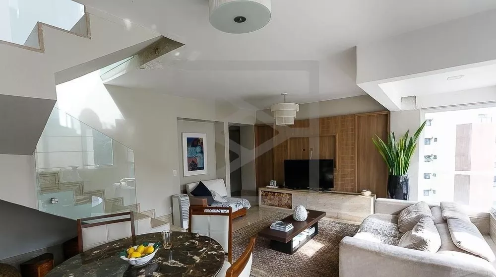 Cobertura, 3 quartos, 227 m² - Foto 1