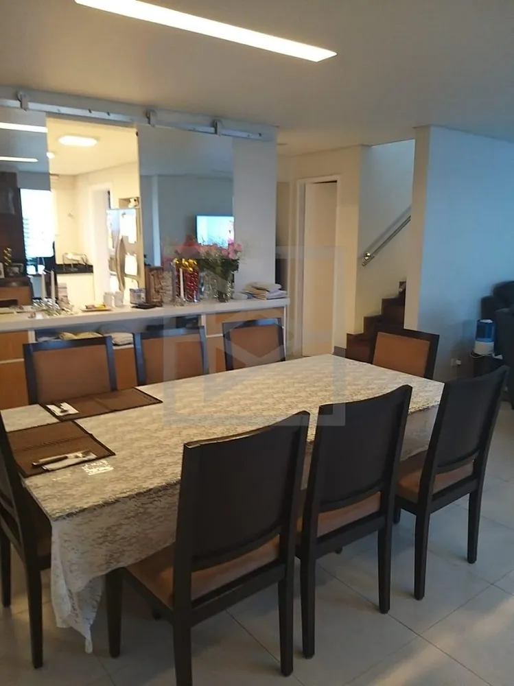 Cobertura, 3 quartos, 197 m² - Foto 3