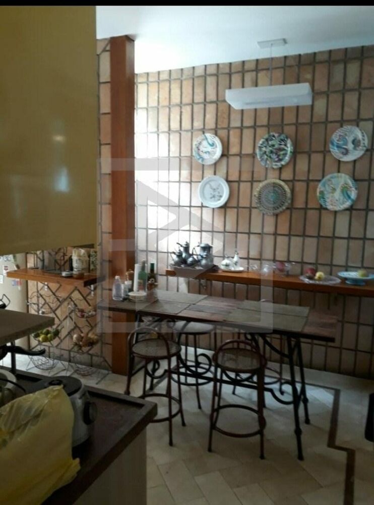 Casa, 3 quartos, 270 m² - Foto 1