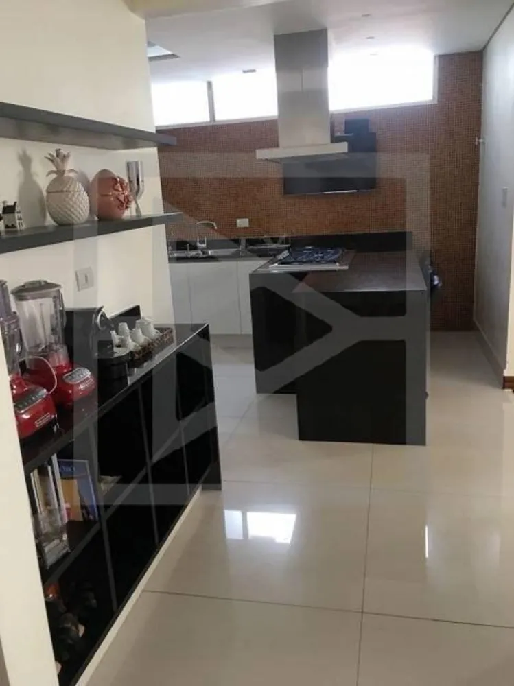 Apartamento, 3 quartos, 190 m² - Foto 2