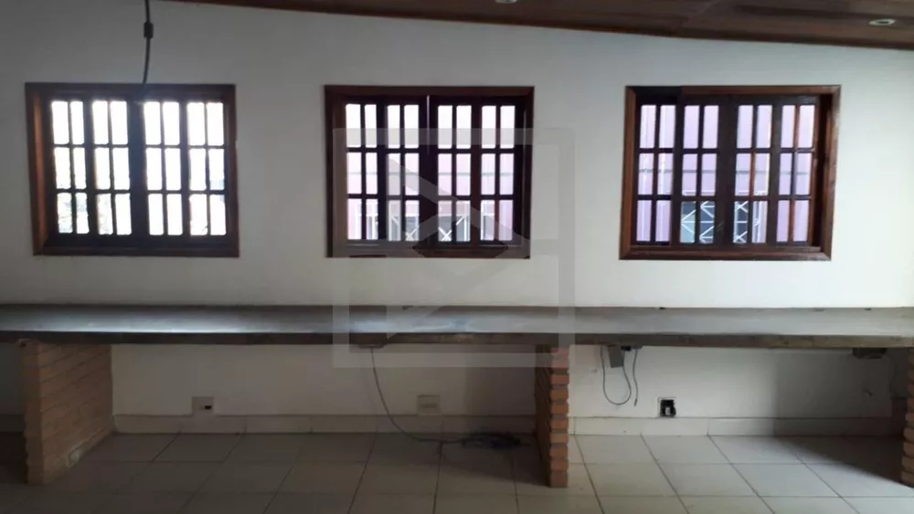 Casa à venda com 3 quartos, 200m² - Foto 9