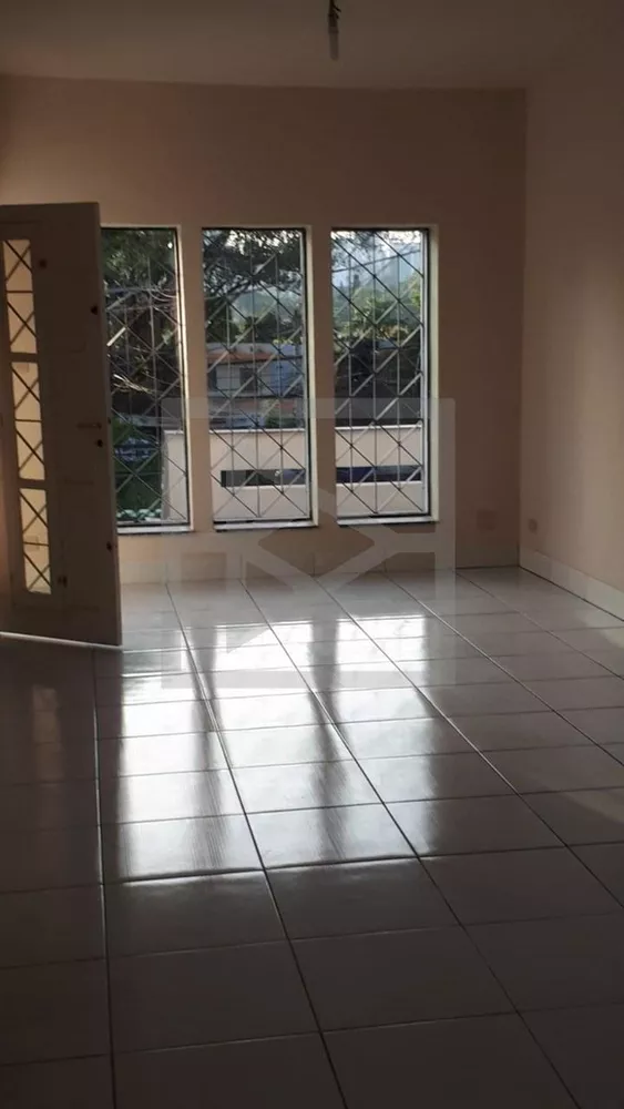 Casa à venda com 3 quartos, 200m² - Foto 17