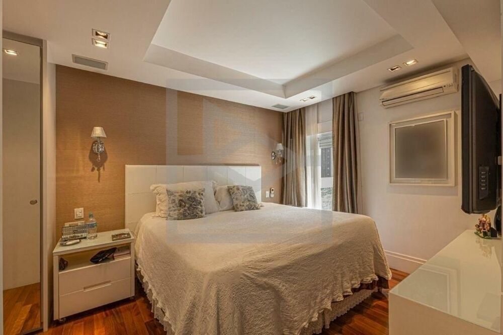 Apartamento à venda com 4 quartos, 245m² - Foto 9