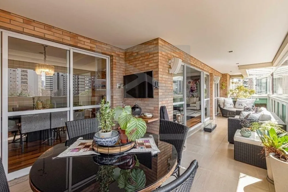 Apartamento, 4 quartos, 245 m² - Foto 2