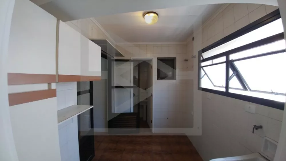 Apartamento para alugar com 3 quartos, 115m² - Foto 9