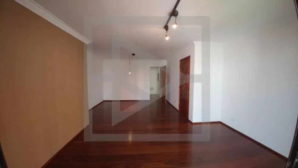 Apartamento para alugar com 3 quartos, 115m² - Foto 1