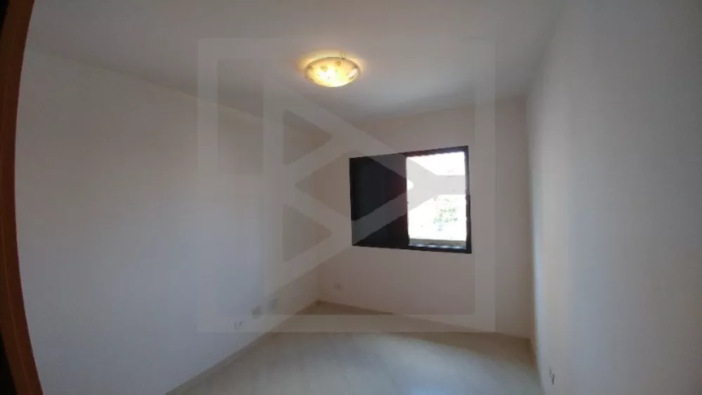 Apartamento para alugar com 3 quartos, 115m² - Foto 3