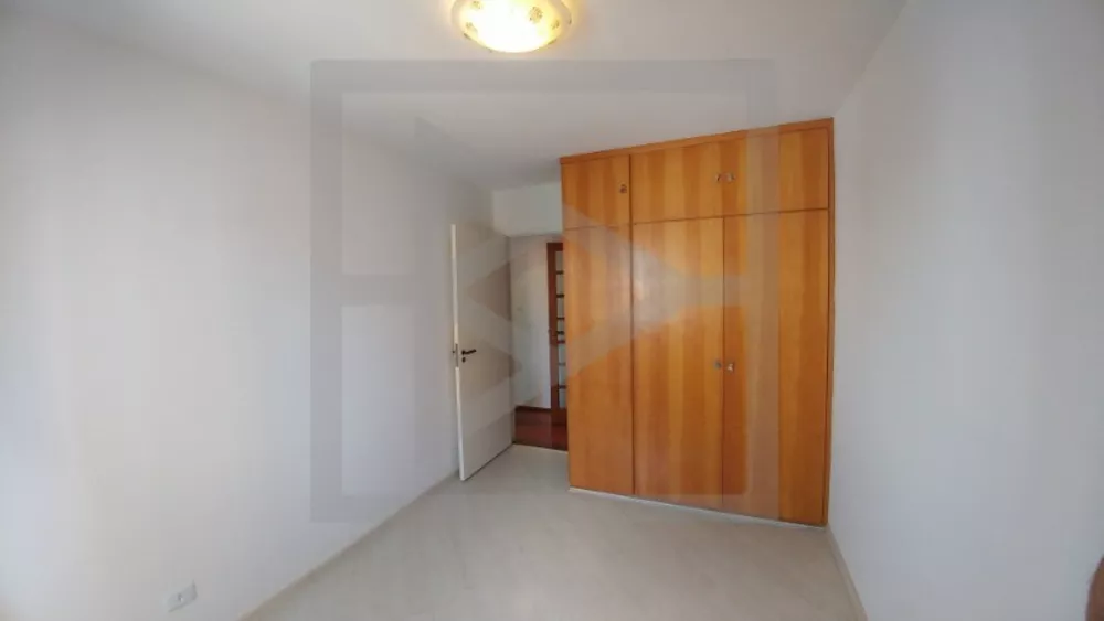 Apartamento para alugar com 3 quartos, 115m² - Foto 10